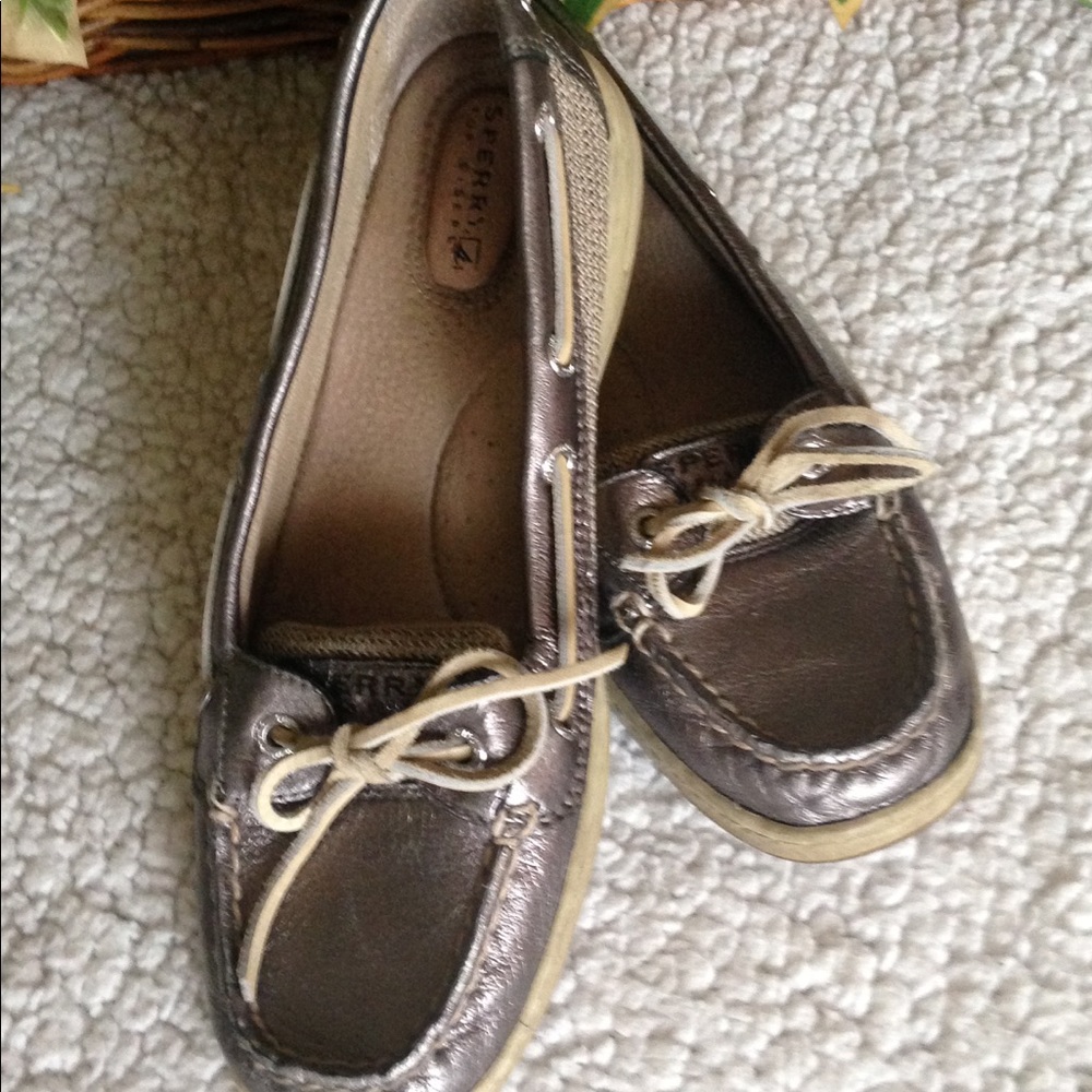 Sperry - image 3